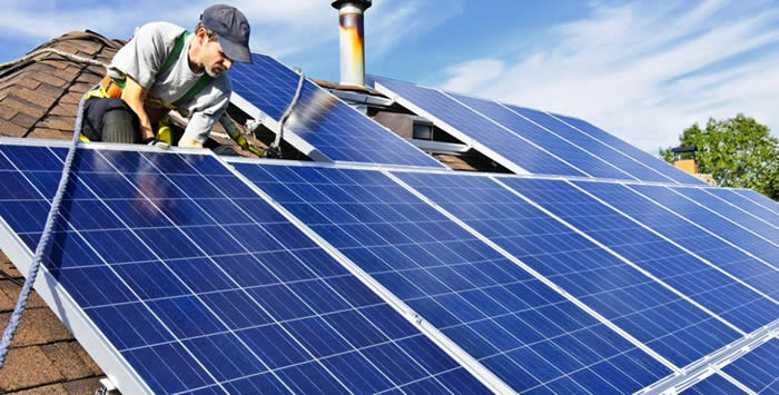 Se Pueden Agregar Paneles Solares a una Instalación Existente